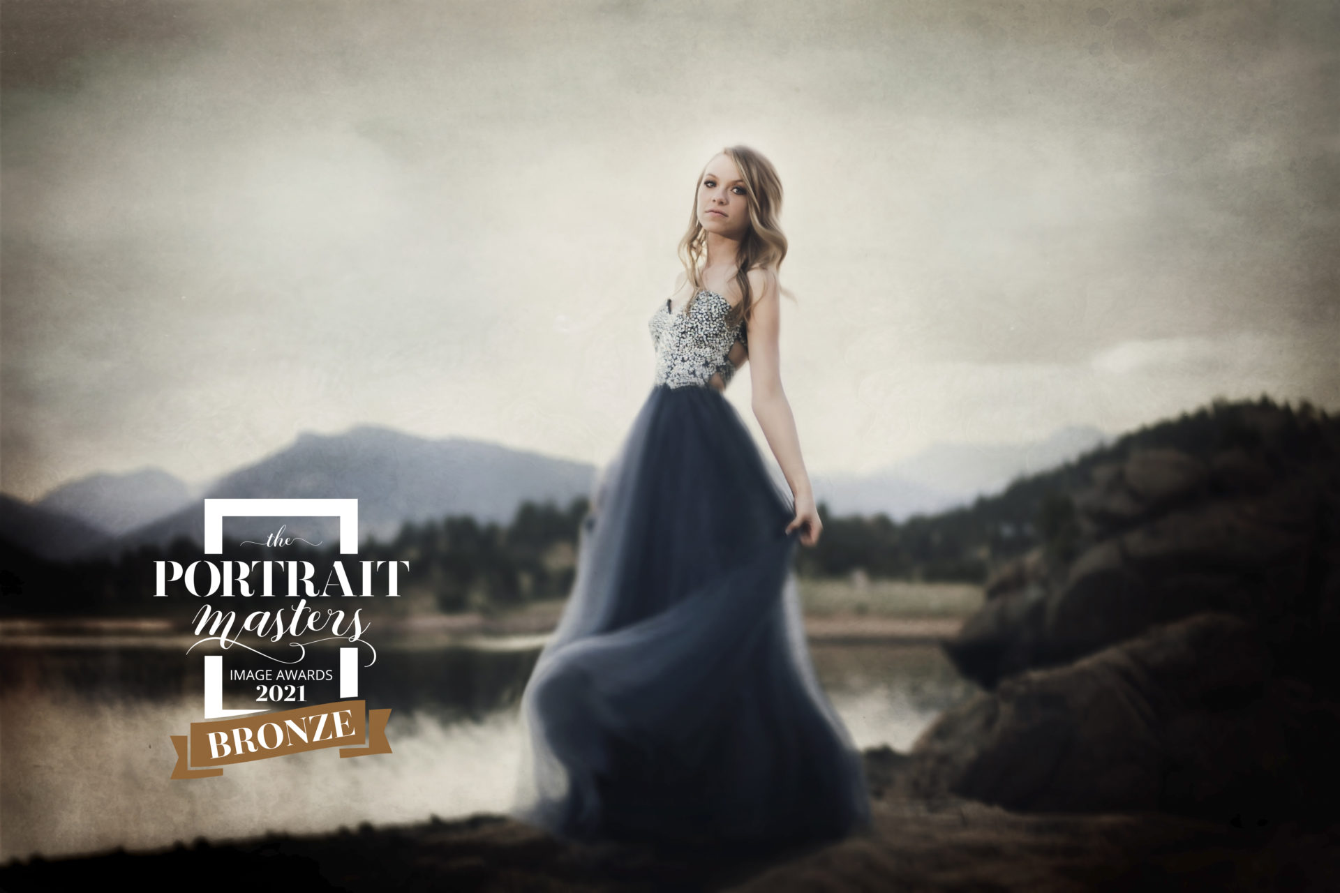 Rachael Neva Photographer North Dakota Senior Photography Colorado Senior